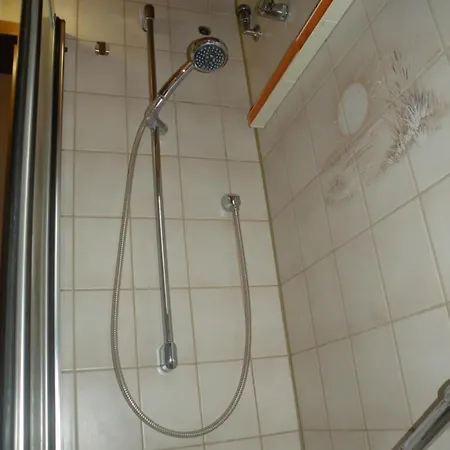 Schone Helle Ferienwohnung Im Schonen Alten Haus Accommodatie bij particulieren *