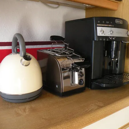Schone Helle Ferienwohnung Im Schonen Alten Haus Accommodatie bij particulieren *