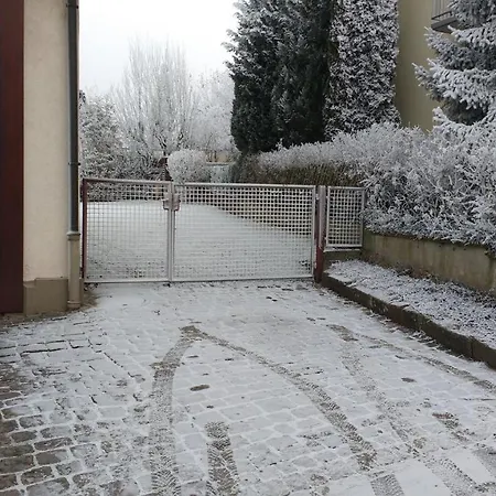 Schone Helle Ferienwohnung Im Schonen Alten Haus Accommodatie bij particulieren Villingen-Schwenningen